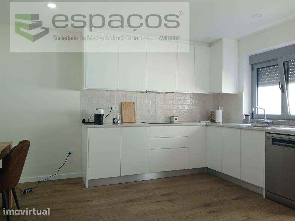 Apartamento T2 com Terraço, em Alcains, Castelo Branco - Grande imagem: 3/17
