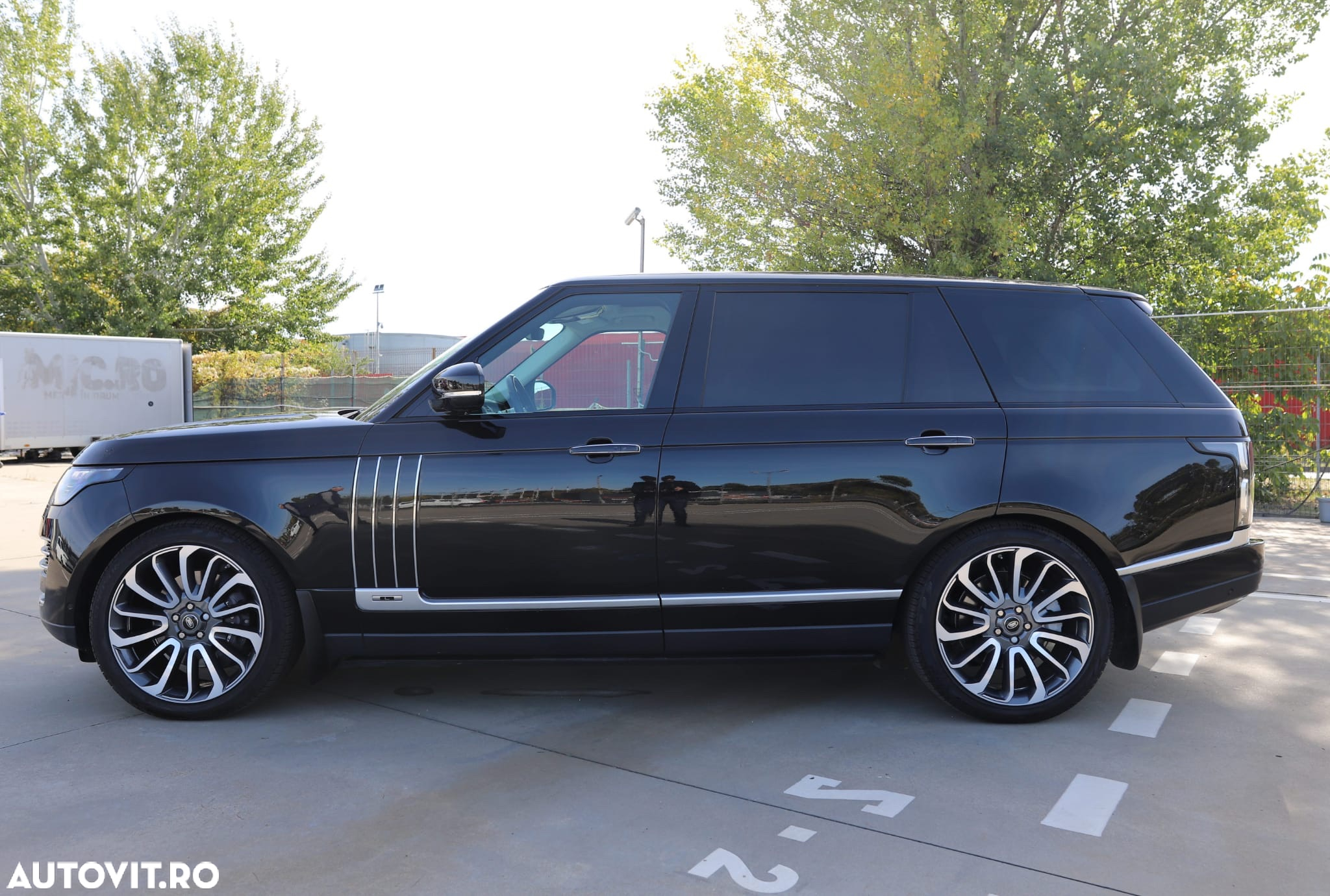 Land Rover Range Rover 3.0 l6 MHEV LWB SVAutobiography - 6