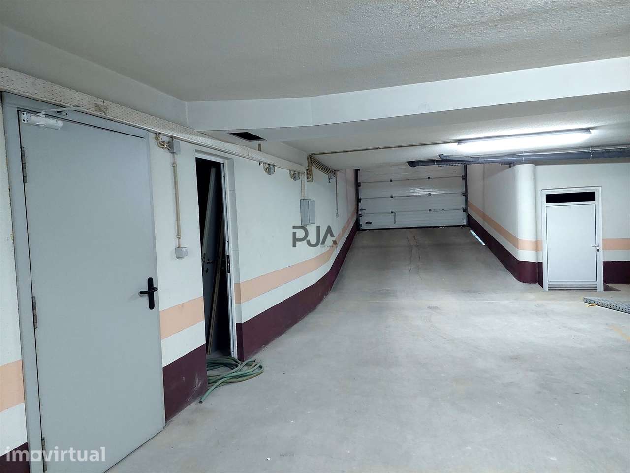 Arrenda Armazém/Arrumos em centro de Tondela - Grande imagem: 2/3