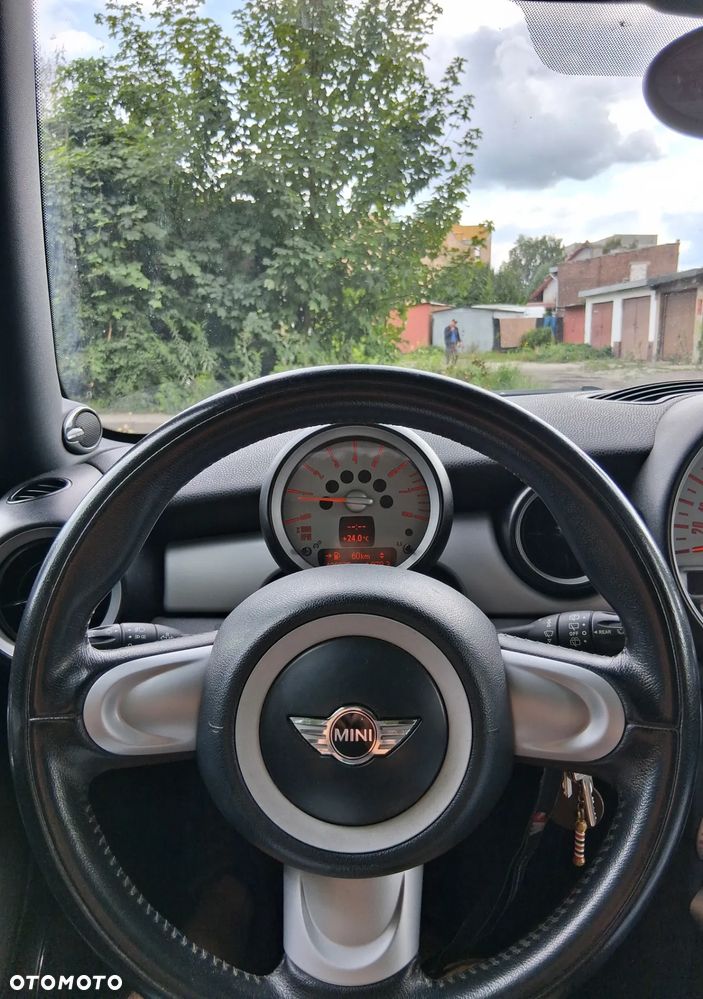MINI Cooper Standard - 10