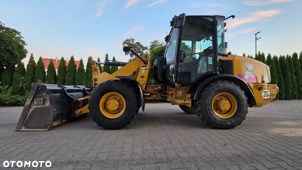 Caterpillar 906H - 2