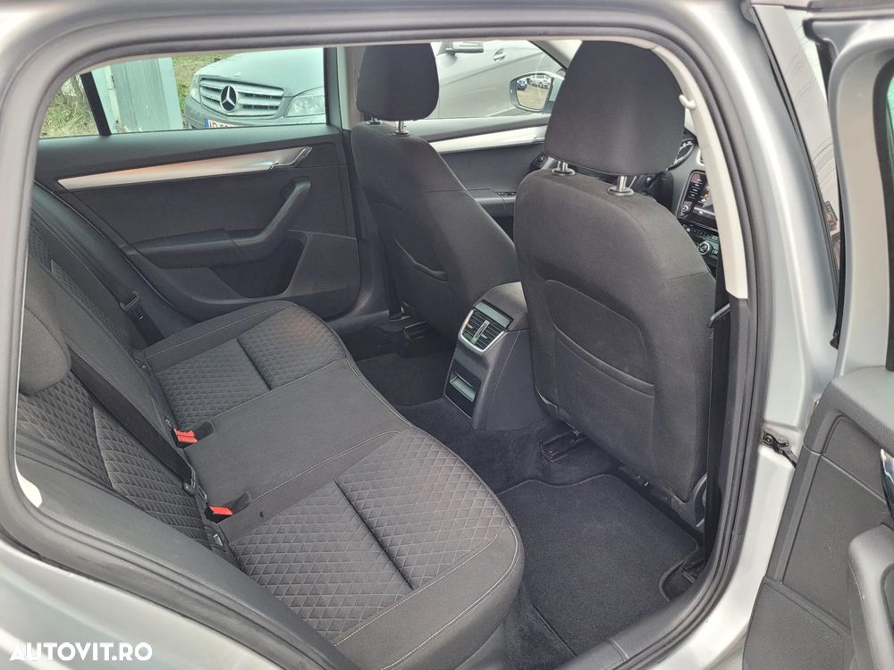 Skoda Octavia Combi Diesel 1.6 TDI Ambition - 17