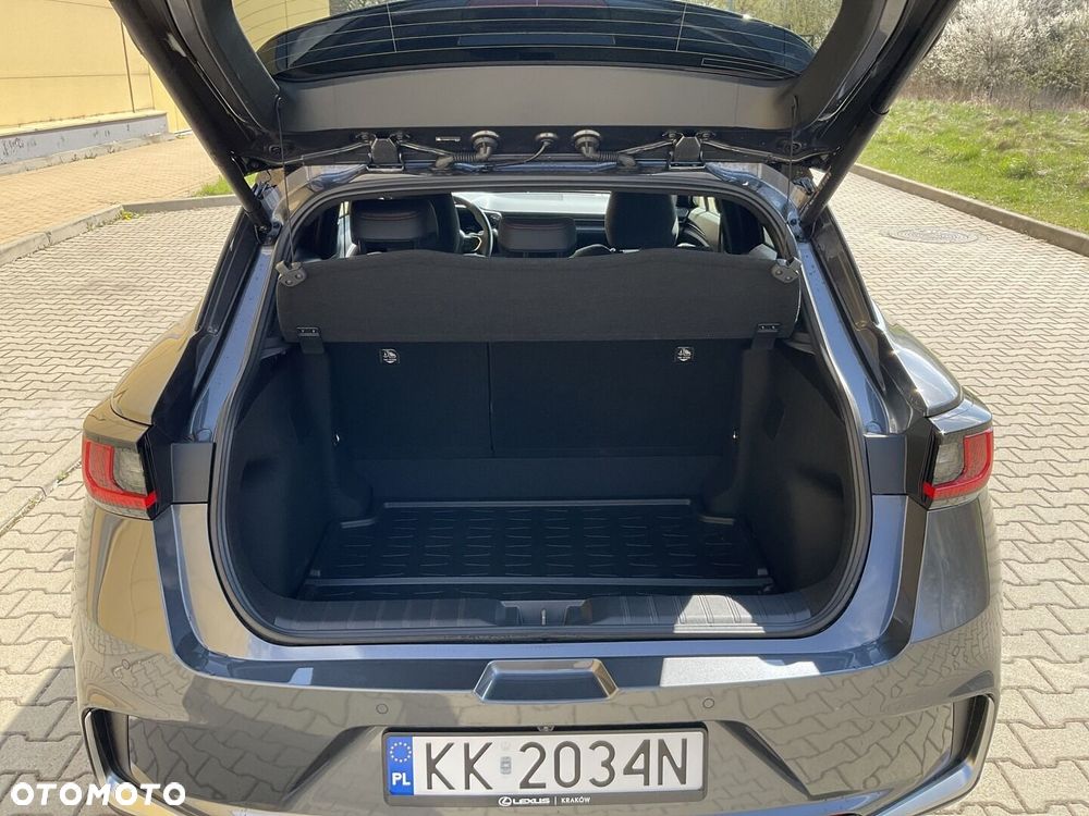 Lexus LBX 1.5 Hybrid Emotion - 31