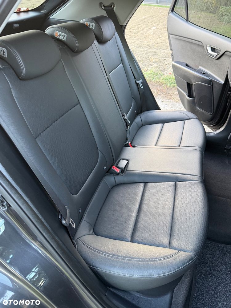 Kia Stonic - 25