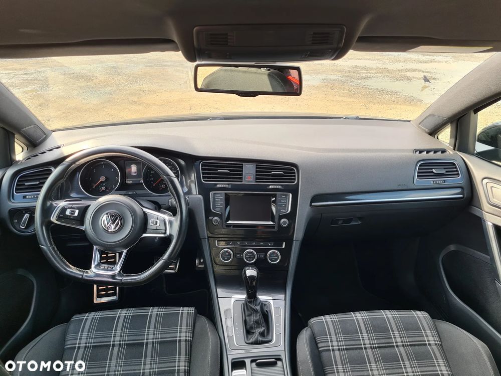 Volkswagen Golf GTD 2.0 TDI SCR DSG - 30