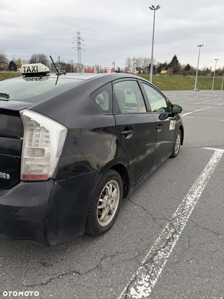Toyota Prius - 8