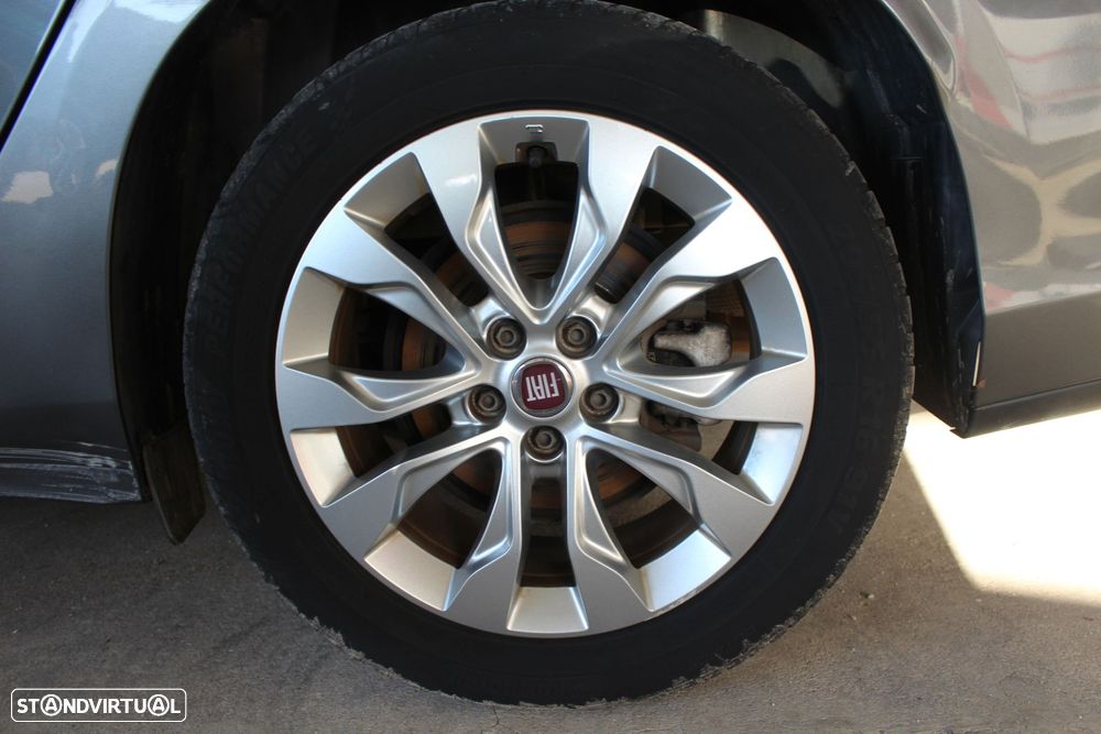 Fiat Tipo Station Wagon 1.3 M-Jet Lounge - 20