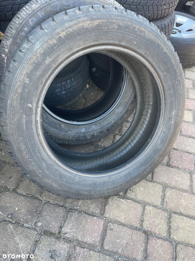 Goodyear Wrangler HP 255/55/19 - 2