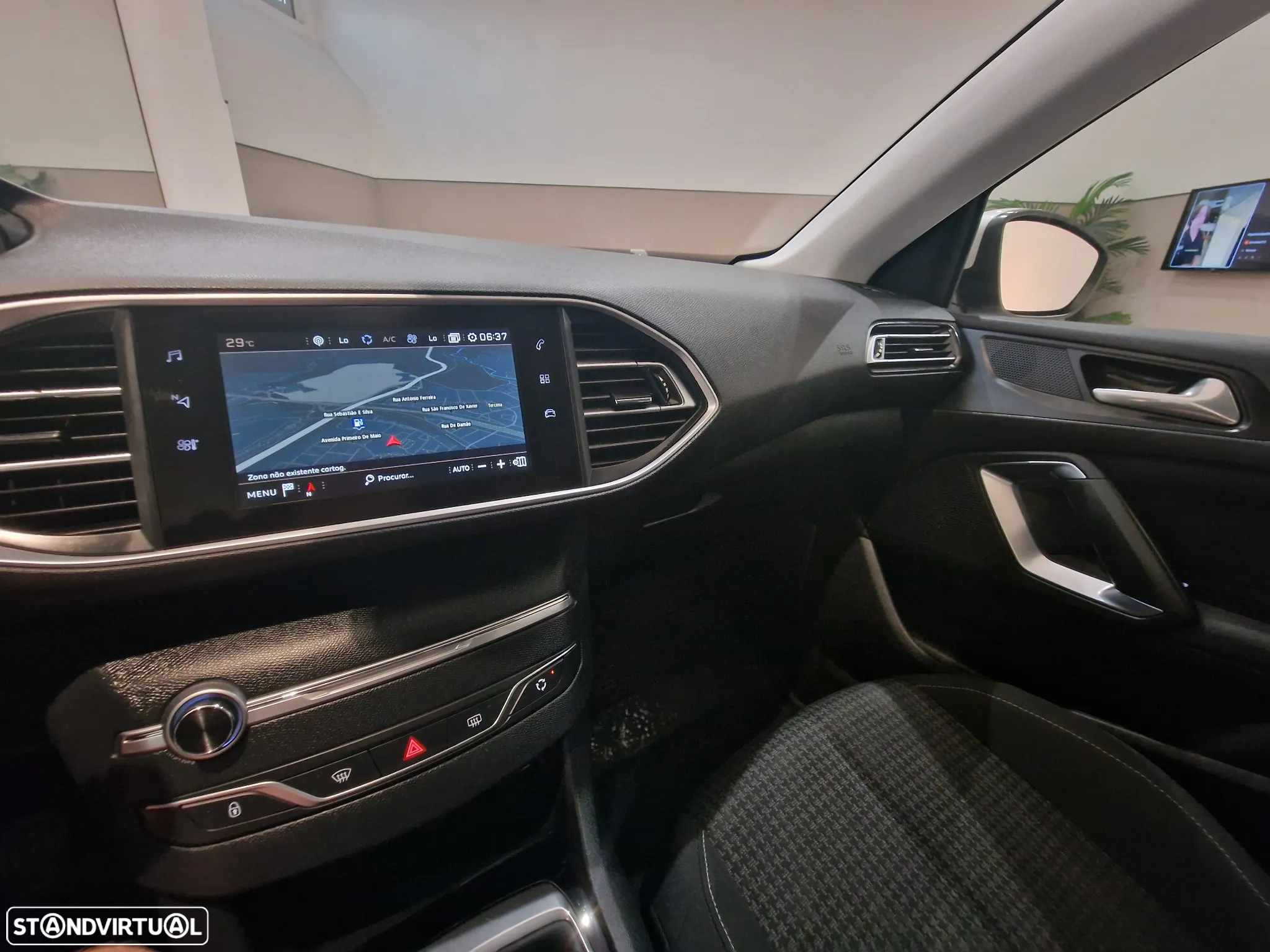 Peugeot 308 SW BlueHDi 100 Stop & Start Business-Line - 19