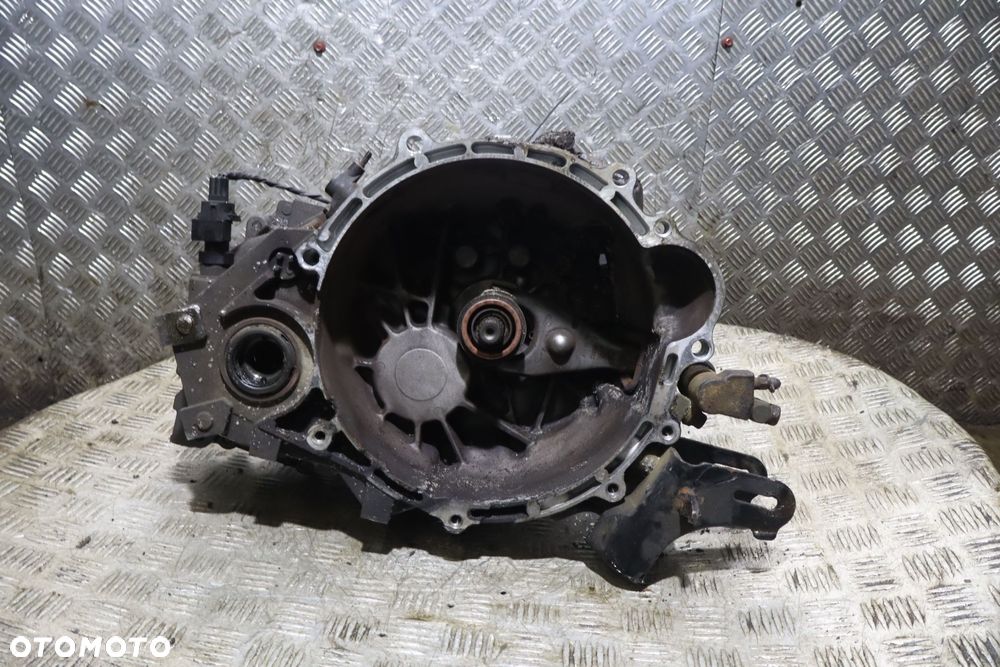 SKRZYNIA BIEGÓW 6 BIEGOWA I30 I 1.6CRDI W9J6C - 1