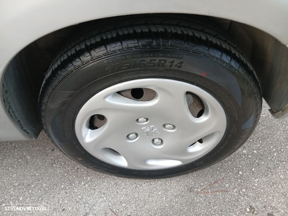 Peugeot 206 - 15