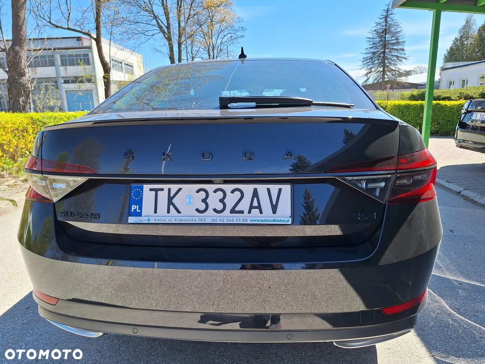 Skoda Superb 2.0 TDI SCR 4x4 Sportline DSG - 5