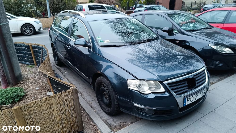 Volkswagen Passat 2.0 FSI Automatik Highline - 2