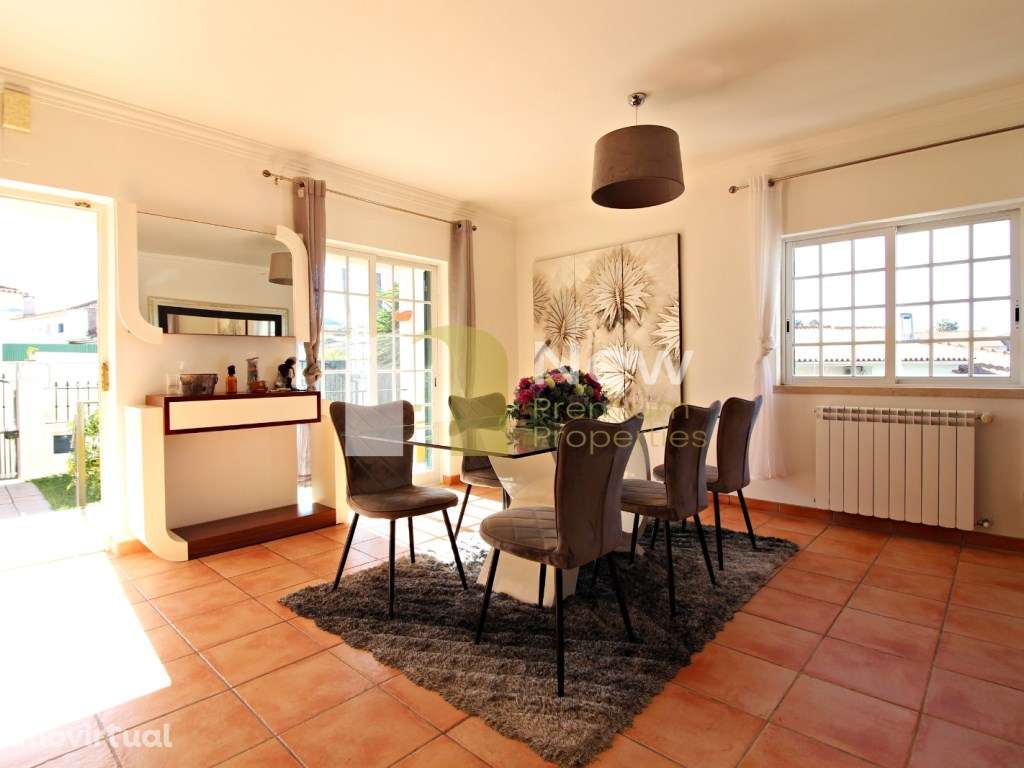 Moradia isolada com 600m2 de terreno com fantástica piscina - Grande imagem: 3/53