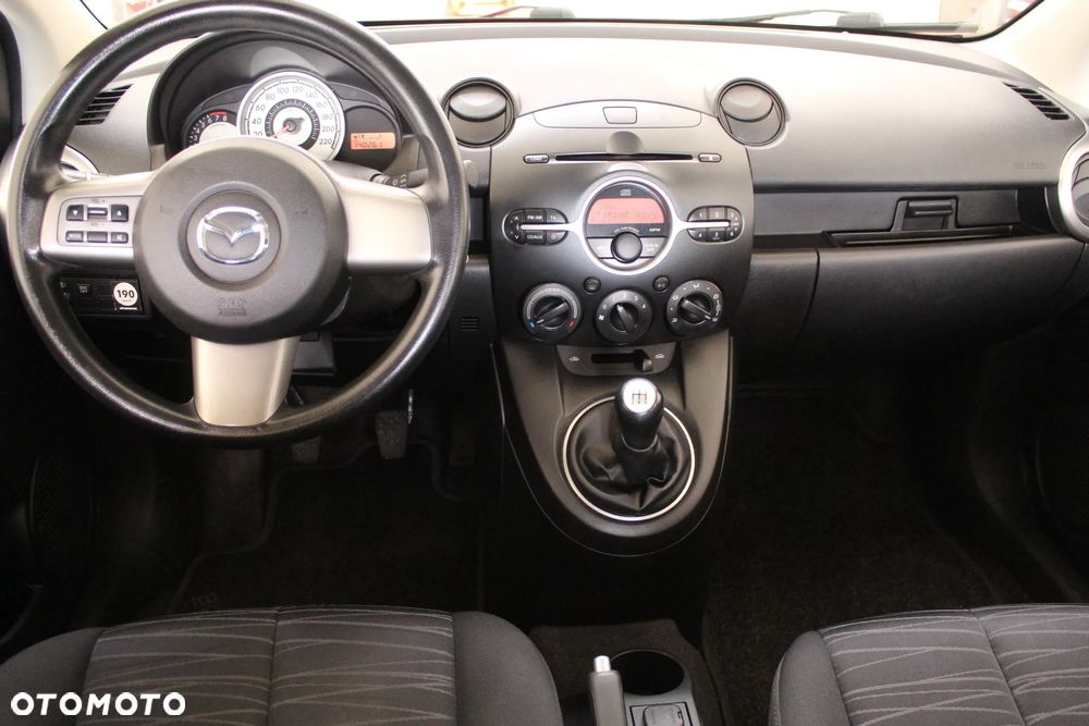 Mazda 2 - 12