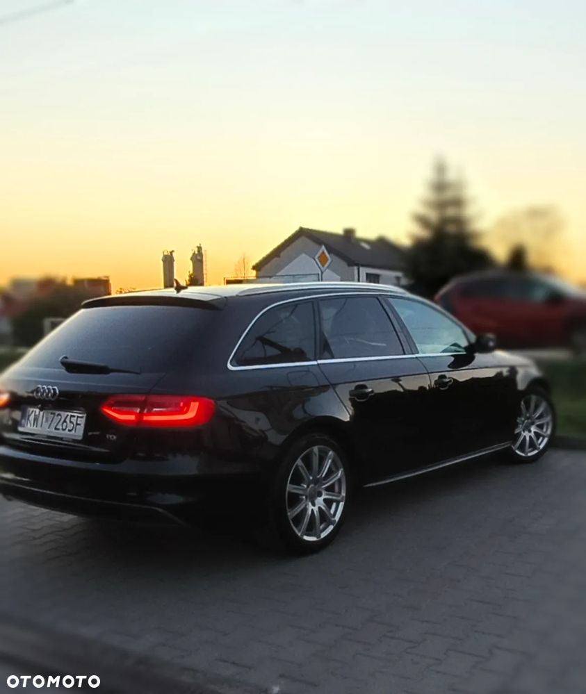 Audi A4 Avant 2.0 TDI ultra - 9