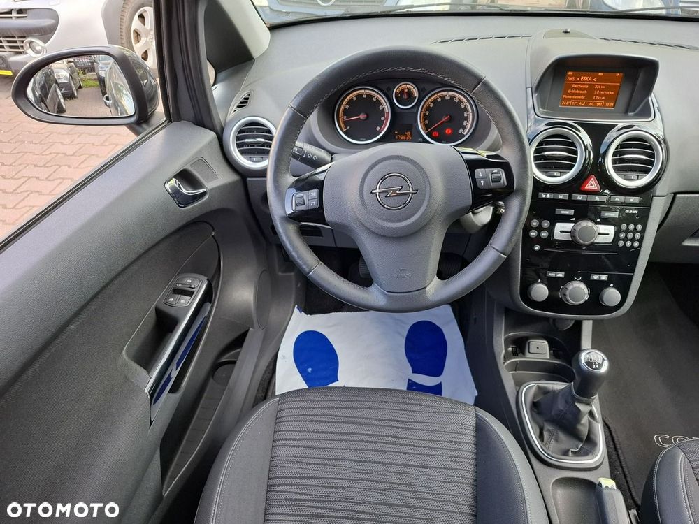 Opel Corsa 1.4 16V Energy - 10