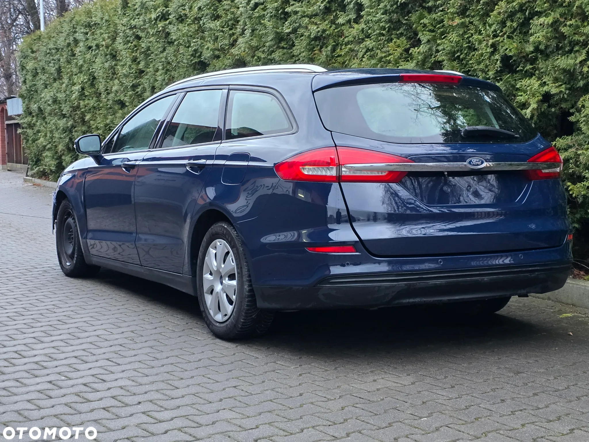 Ford Mondeo - 8