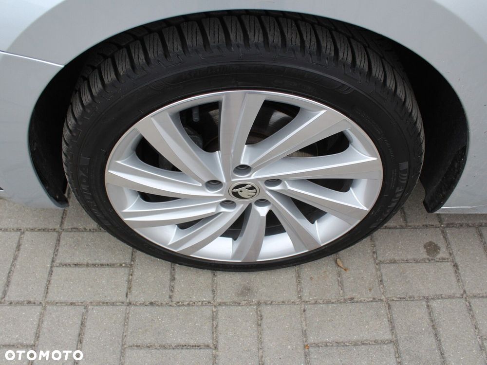 Skoda Octavia 2.0 TDI Style DSG - 34