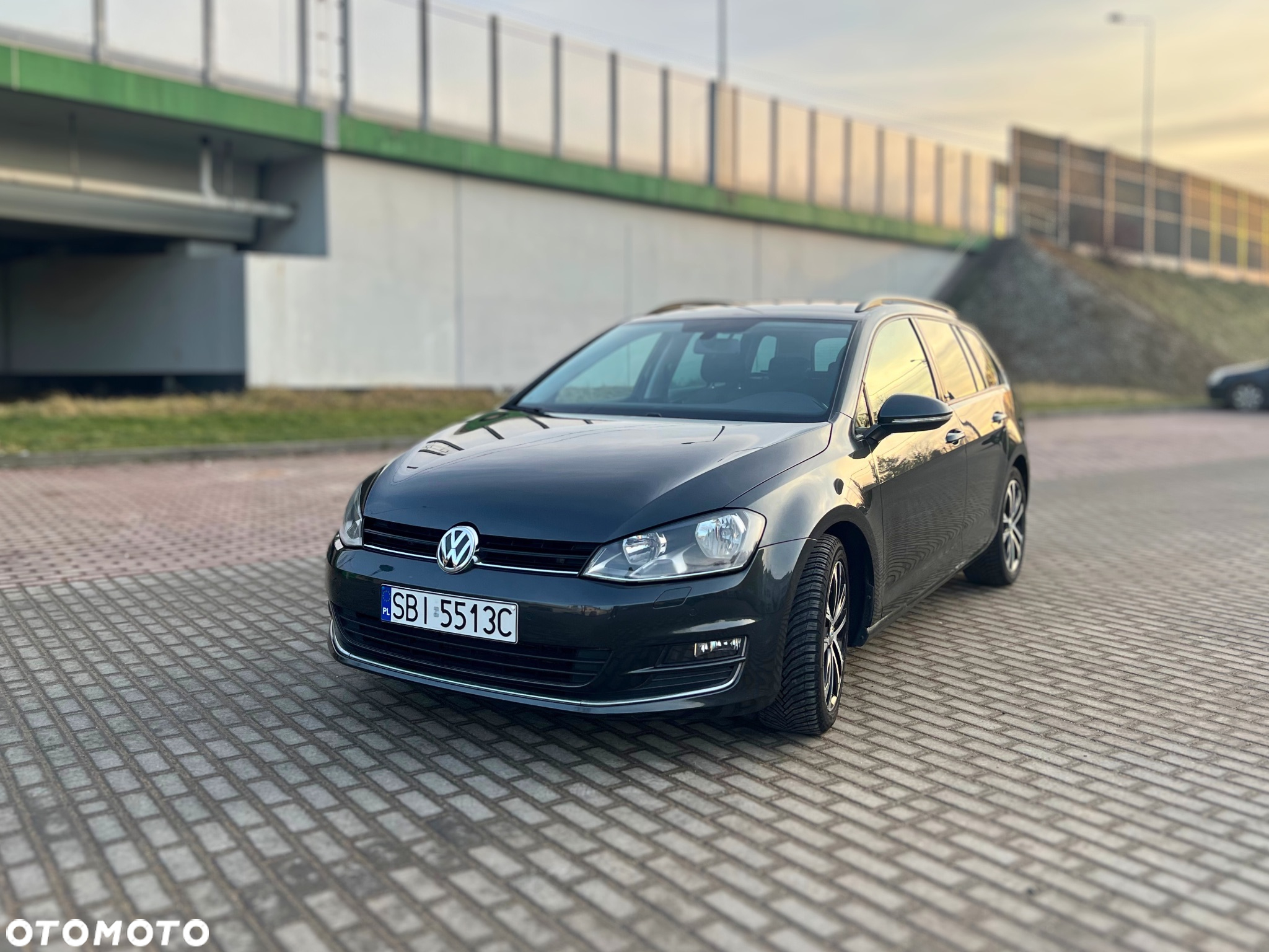 Volkswagen Golf Variant 2.0 TDI BlueMotion Technology DSG Allstar - 2
