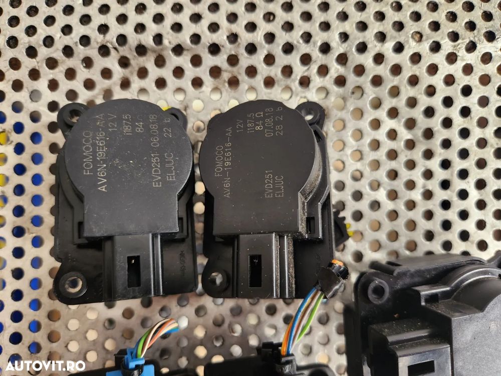 Motorase Motoras Clima Aer Conditionat Dirijare Aer Ford Kuga 2 Volan Stanga Dezmembrez Ford Kuga 2 - Dezmembrari Arad - 4