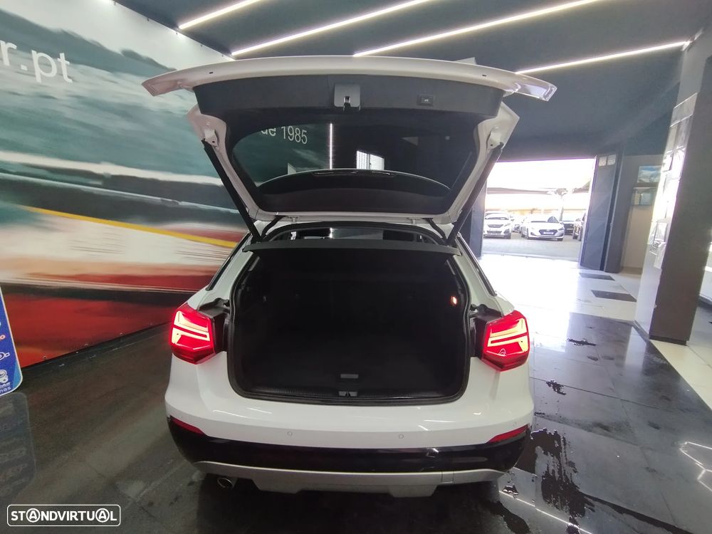 Audi Q2 30 TDI Design S tronic - 13