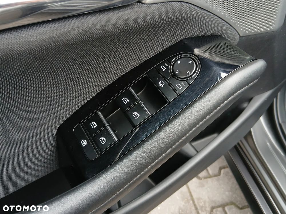 Mazda 3 2.0 mHEV Exclusive-Line - 18
