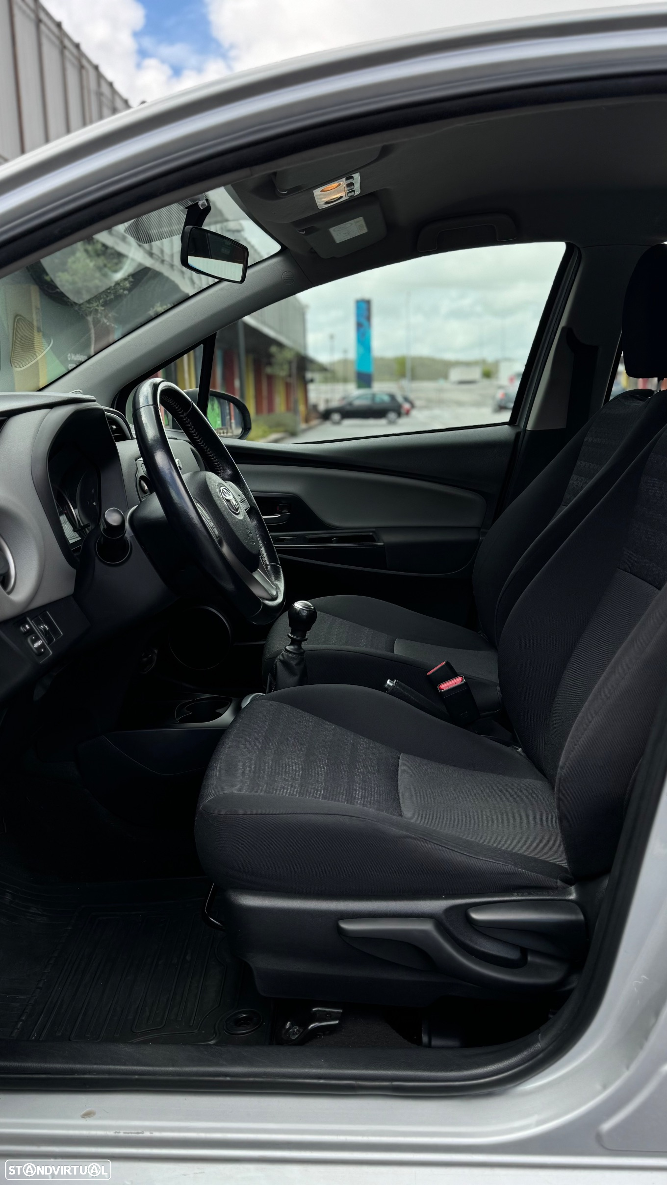 Toyota Yaris 1.4 D-4D Comfort+P.Style - 9