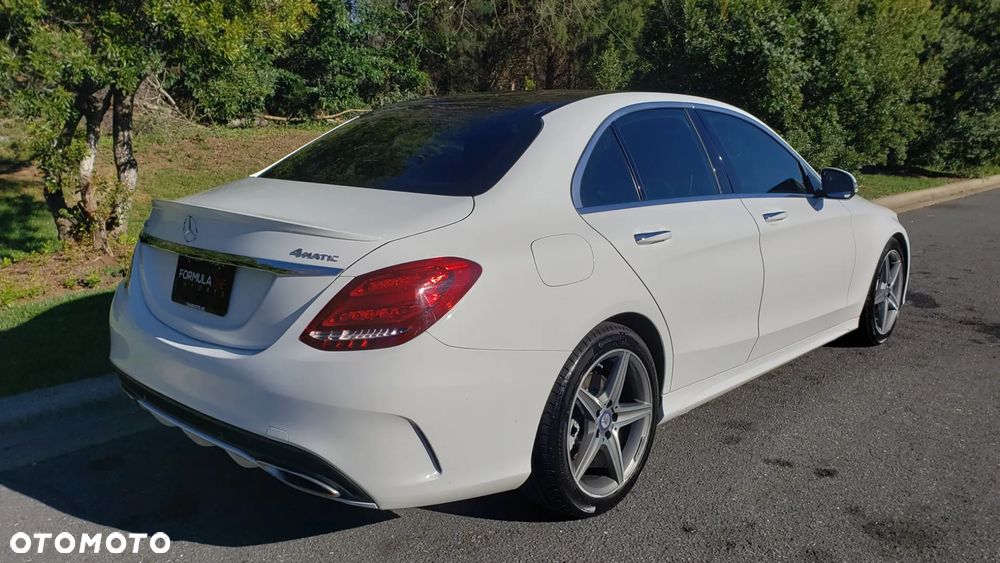 Mercedes-Benz Klasa C 300 7G-TRONIC AMG Line - 4