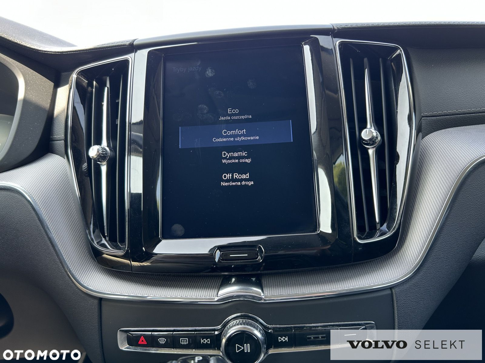 Volvo XC 60 - 21