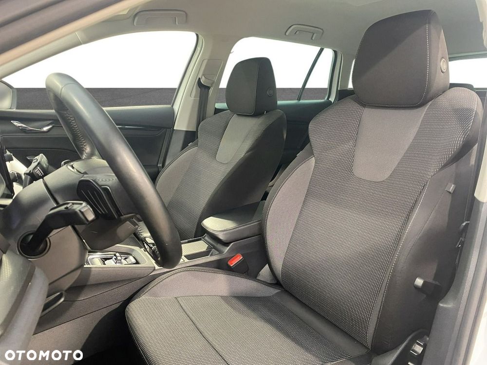 Skoda Octavia 2.0 TDI Ambition DSG - 11