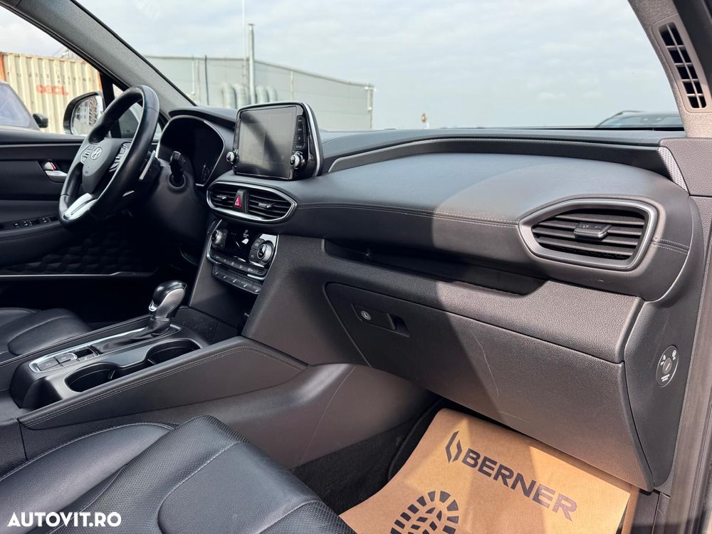 Hyundai Santa Fe 2.2 CRDi 4WD 8AT Luxury - 13