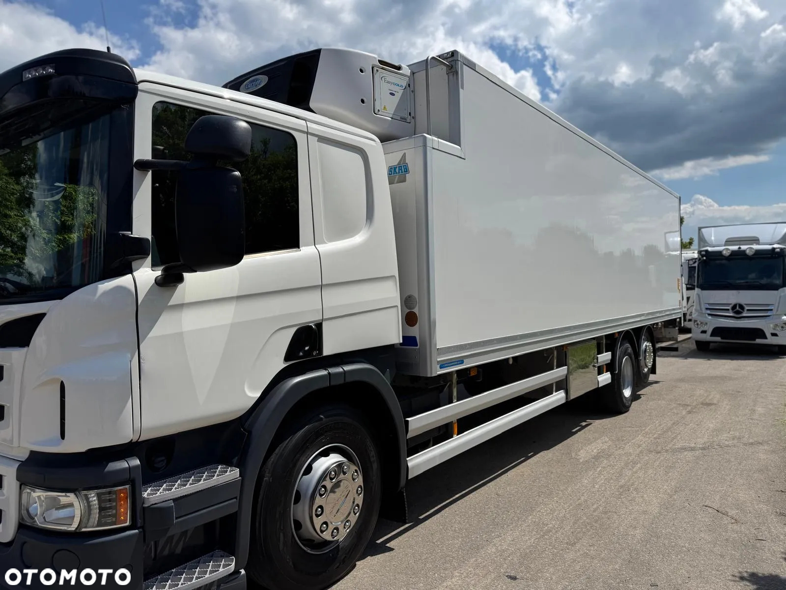 Scania Scania P 450 / CHŁODNIA + WINDA / 23 PALETY / EURO6 / OŚ SKRĘTNA / CARRIER/ ASO - 15