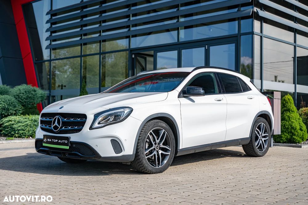 Mercedes-Benz GLA 220 d 4MATIC 7G-DCT - 1