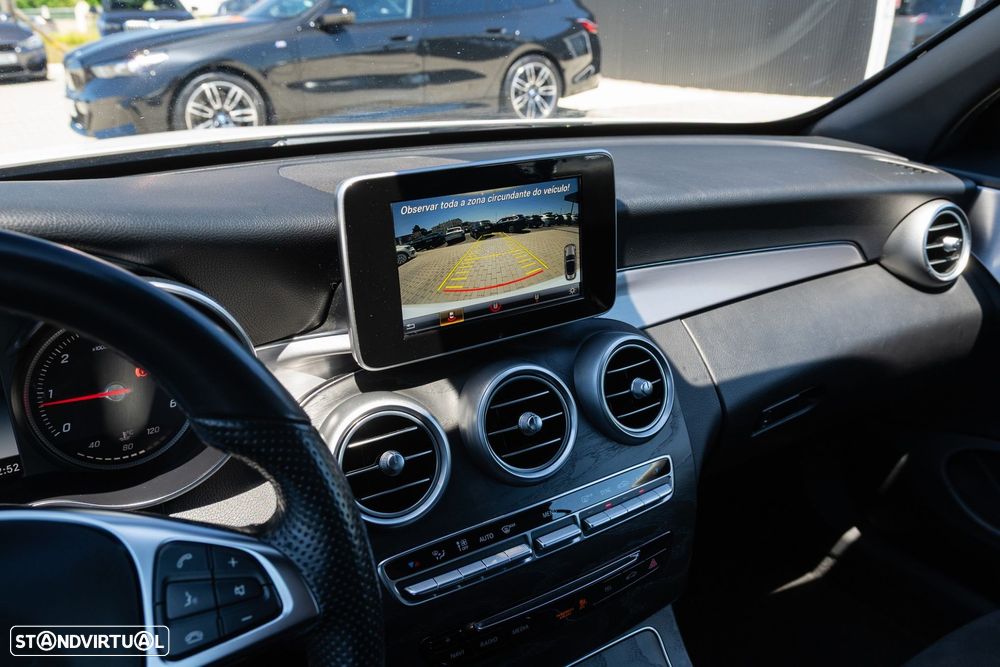Mercedes-Benz C 220 d Cabrio AMG Line - 19