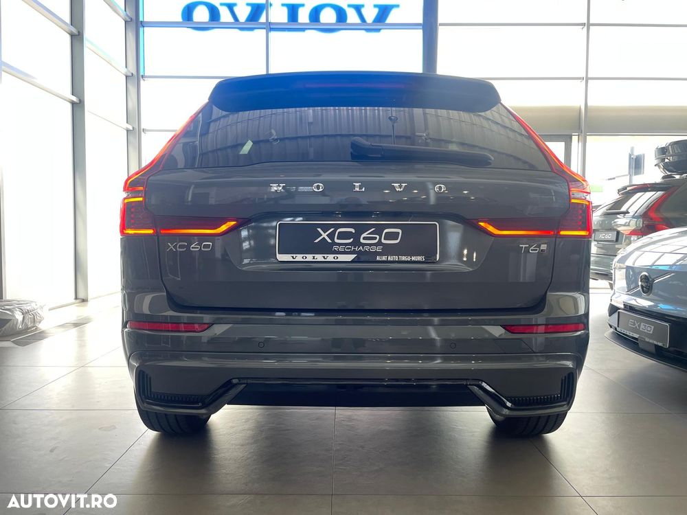 Volvo XC 60 T6 AWD Recharge Plus Dark - 6