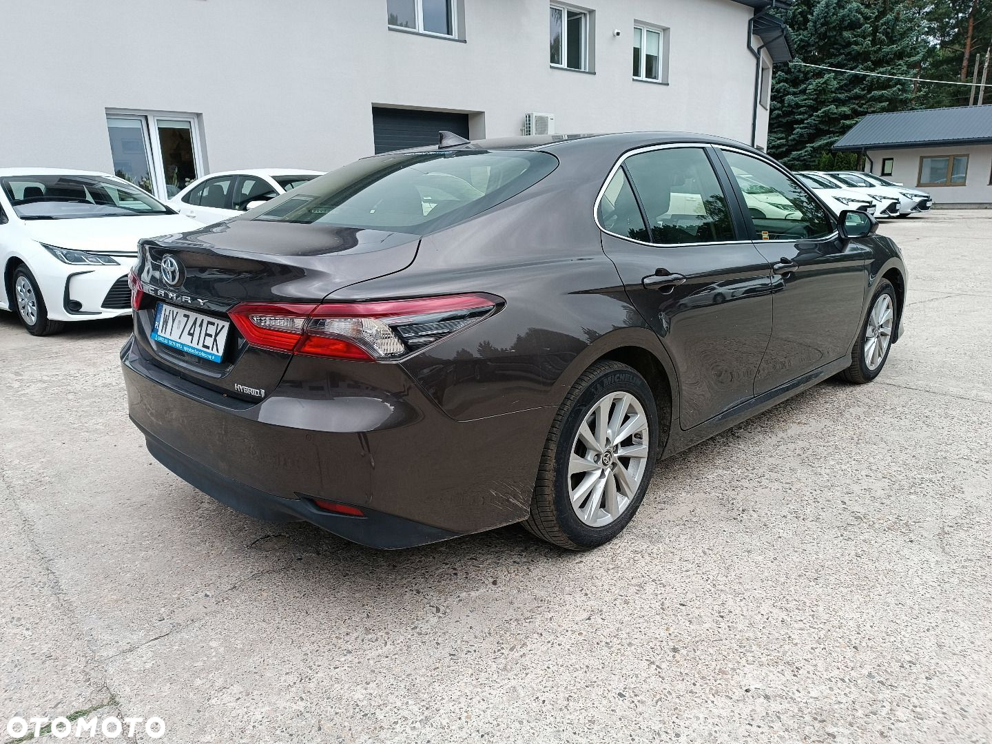 Toyota Camry - 5