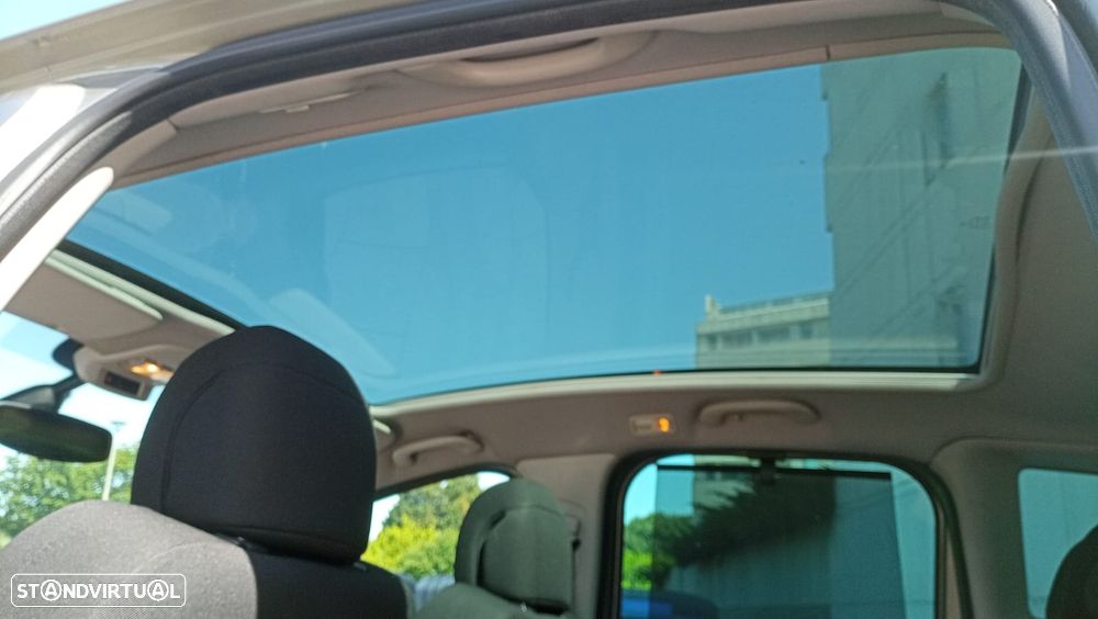 Peugeot 3008 1.6 HDi Premium - 9