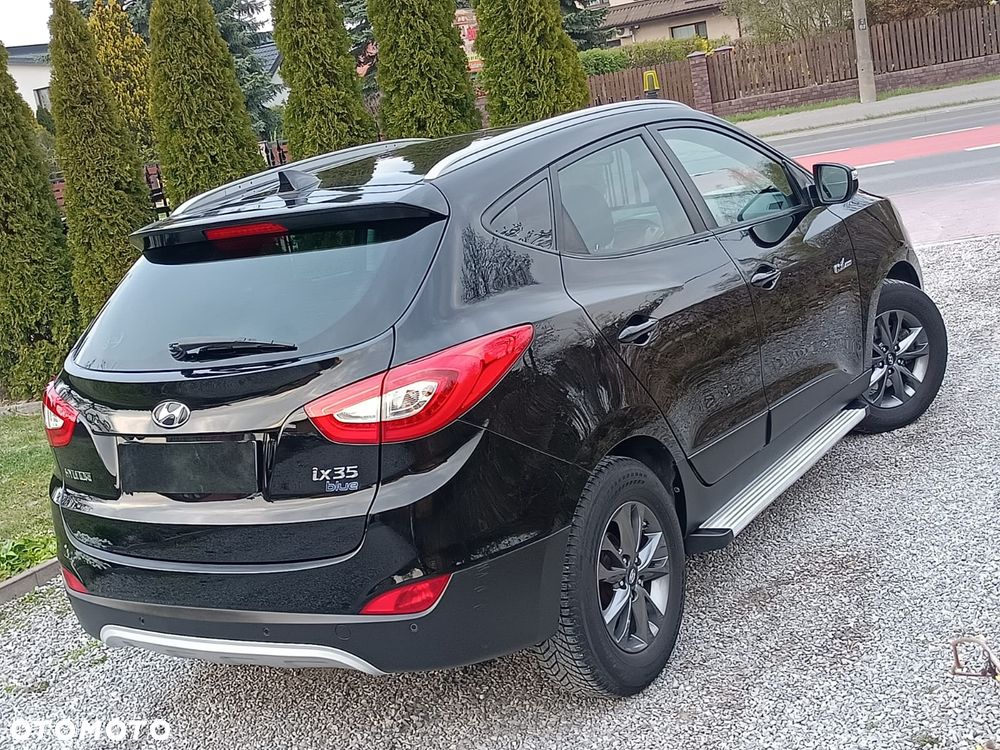 Hyundai ix35 1.7 CRDi 2WD blue Finale Gold - 9