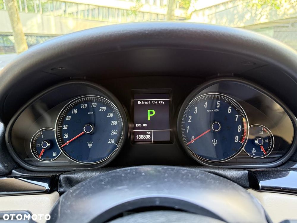 Maserati GranTurismo S Automatik - 19