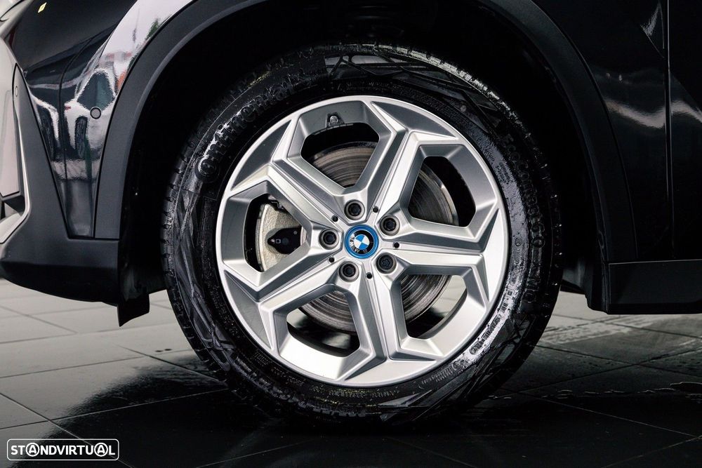 BMW iX1 xDrive30 - 7