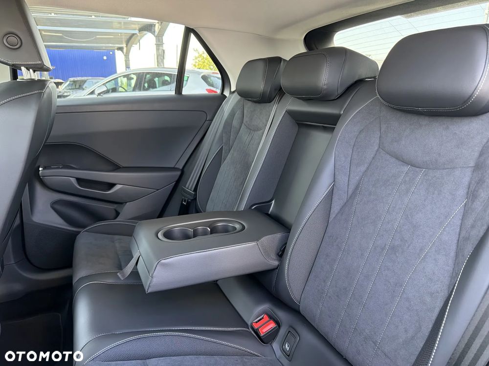 Volkswagen T-Roc 1.5 eTSI Style DSG - 17
