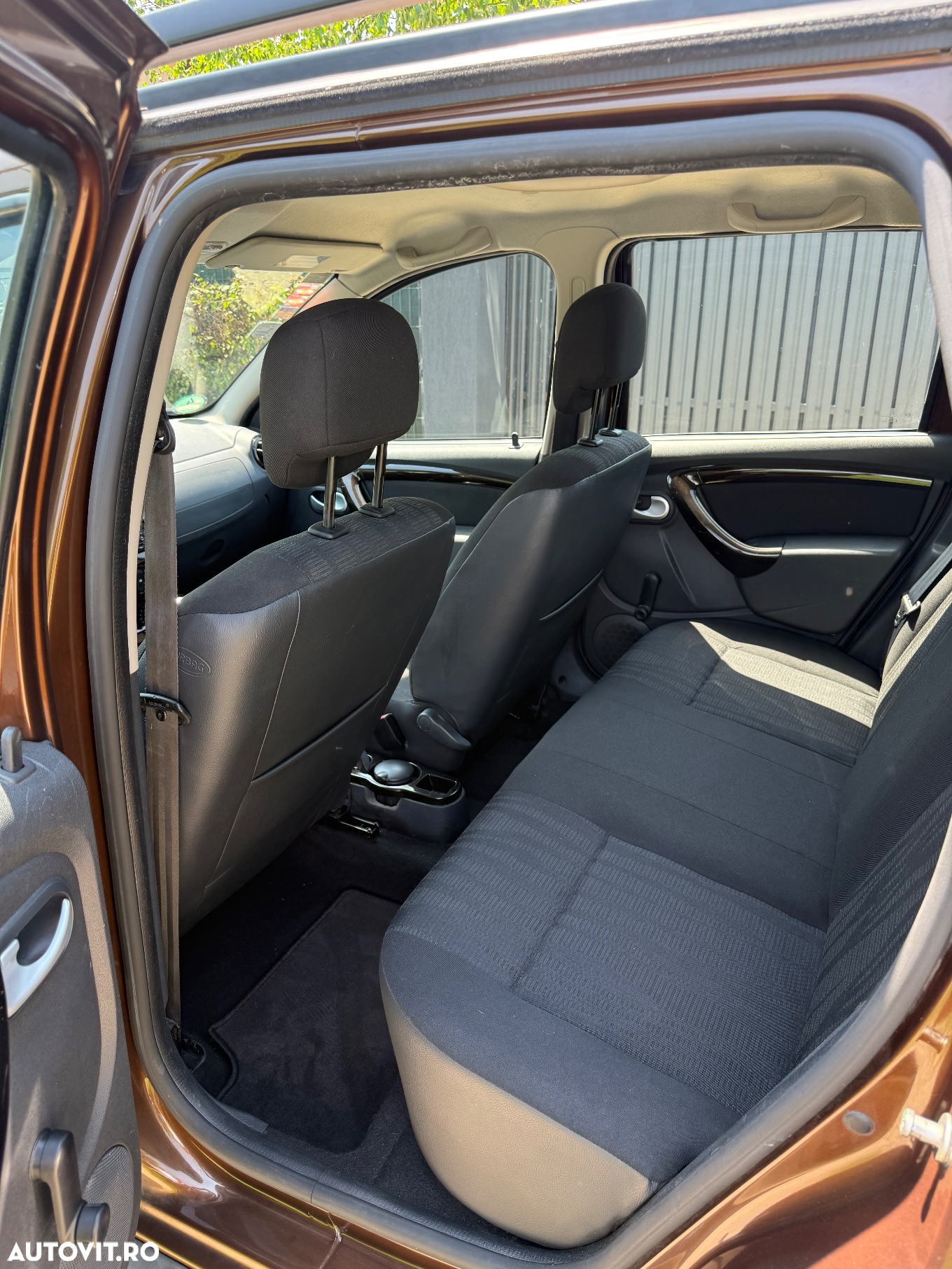 Dacia Duster 1.6 16V 4x2 - 6