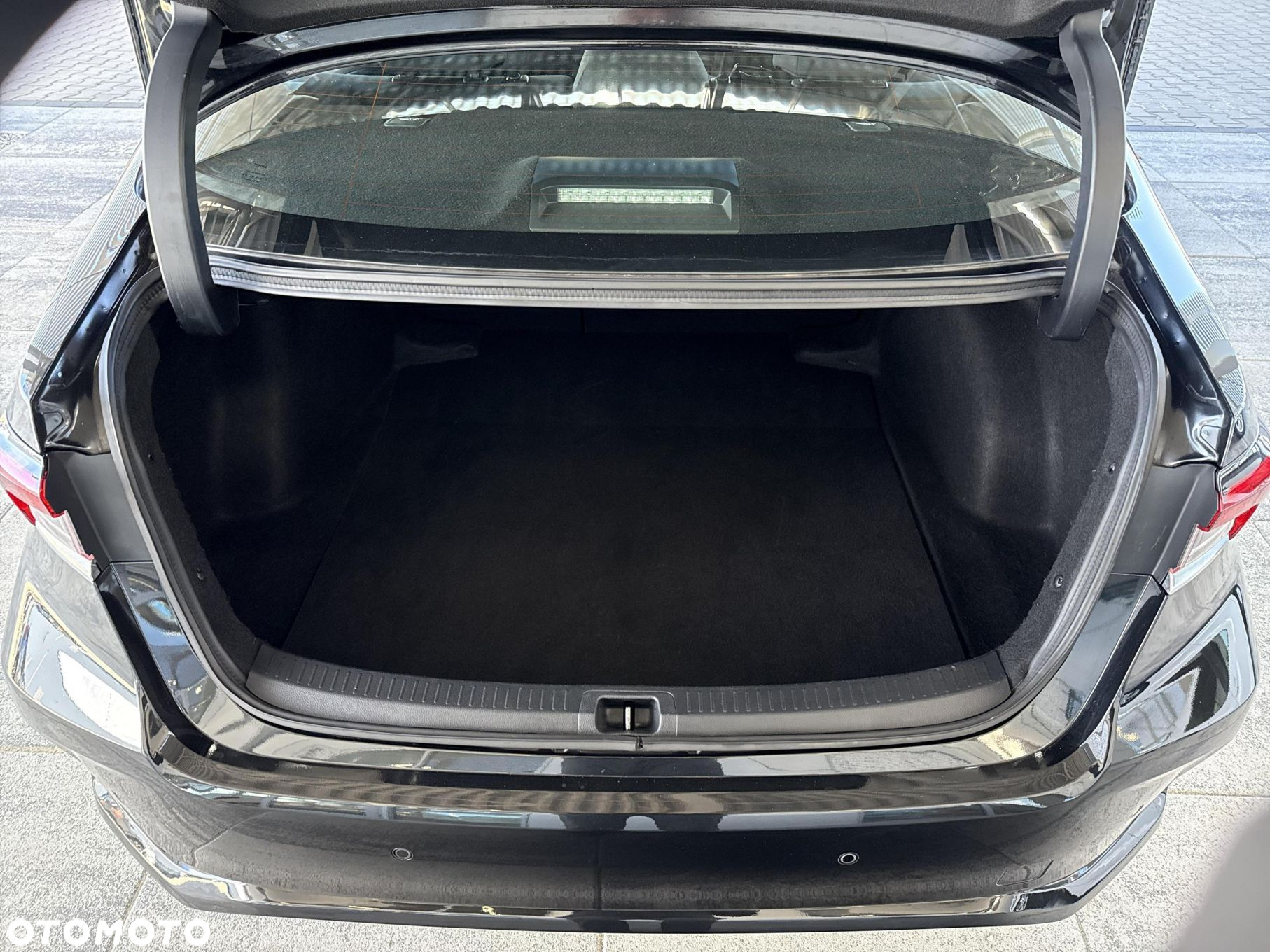 Toyota Corolla - 13