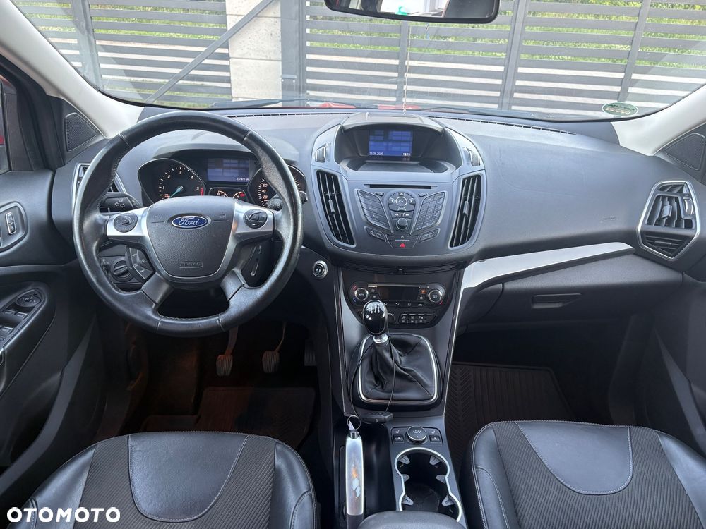 Ford Kuga 2.0 TDCi 2x4 Titanium - 8