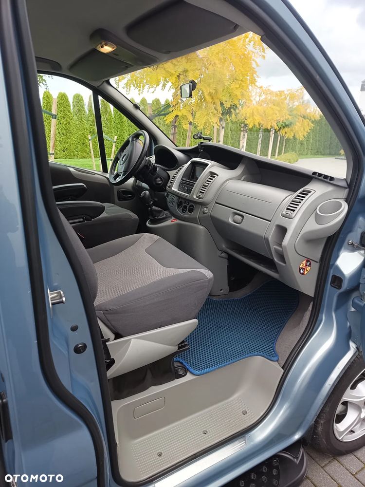 Opel Vivaro - 12