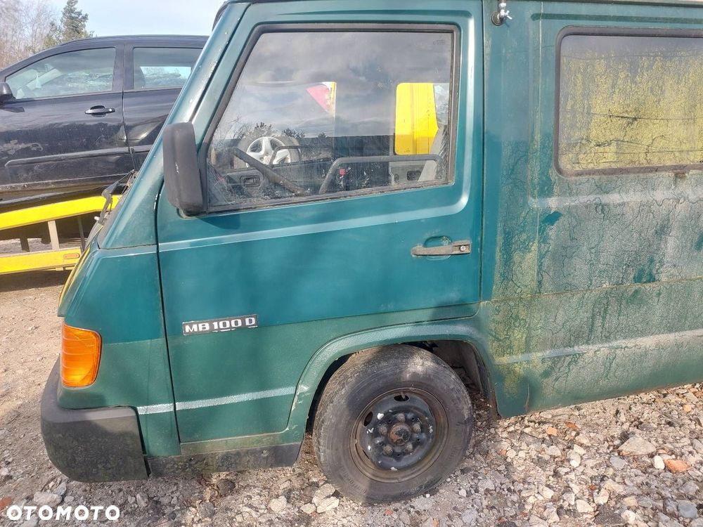 DRZWI KOMPLETNE LEWY PRZÓD MERCEDES-BENZ MB 100 W631 - 1