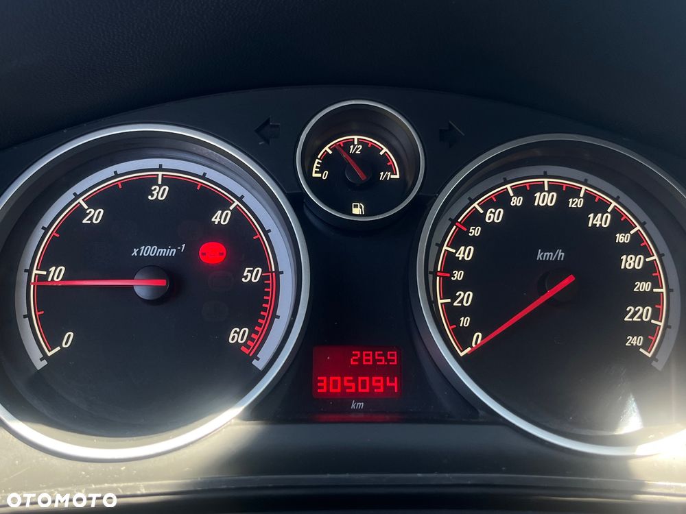 Opel Astra 1.9 CDTI Sport - 18