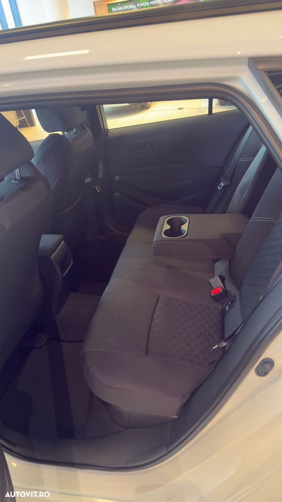 Toyota Corolla 1.8 HSD Eco - 28
