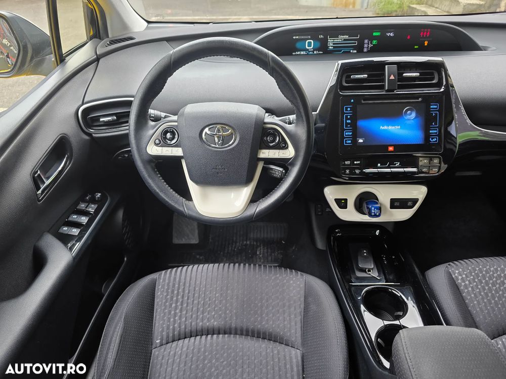Toyota Prius 1.8 Dual VVT-i Luna - 16